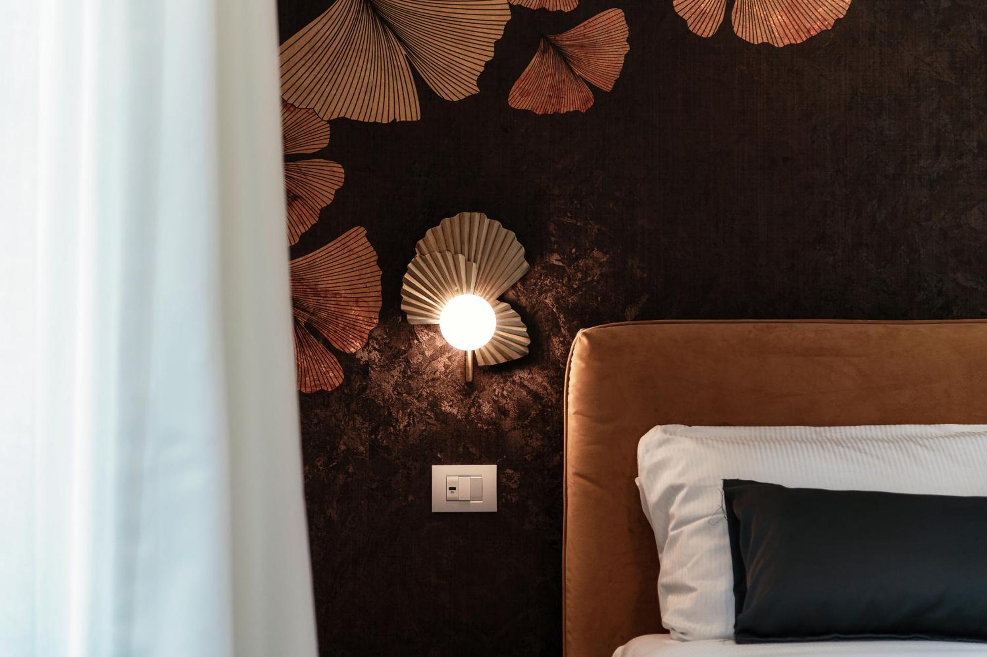Hotel Ristorante La Vignetta Чернобио Екстериор снимка